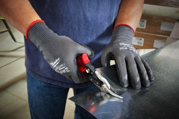 Перчатки с защитой от порезов, уровень 5, Milwaukee 4932471425