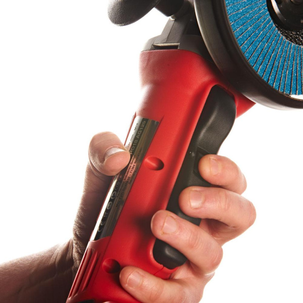 Аккумуляторная угловая шлифмашина Milwaukee HD18 AG125-402С 4933441507