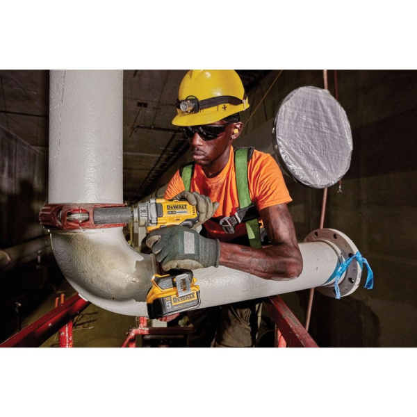 Гайковерт аккумуляторный ударный DeWalt DСF896B-XJ в Уфе