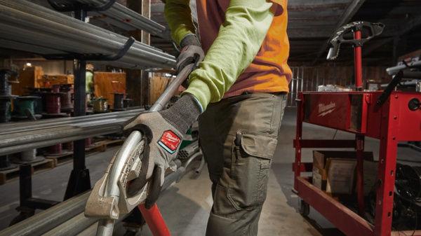 Перчатки защитные Milwaukee с уровнем сопротивления порезам 4/D Milwaukee HI-DEX 4/D - 8/M 4932480502