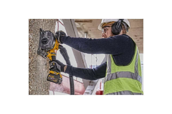 Штроборез аккумуляторный DeWalt DCG200NT-XJ в Уфе