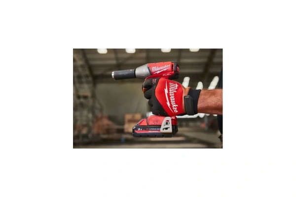 Перчатки с кожаными вставками Milwaukee  L/9 4932471913