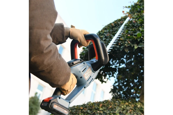 Кусторез аккумуляторный SENIX HTX2-M-EU в Екатеринбурге