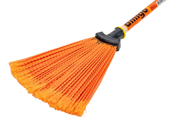 Веник Amigo Grande  из полипропилена с деревянной ручкой 76004 в Уфе 