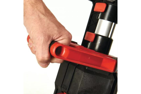 Аккумуляторная высокомощная мачта освещения с функцией зарядного устройства M18 HOSALC-0