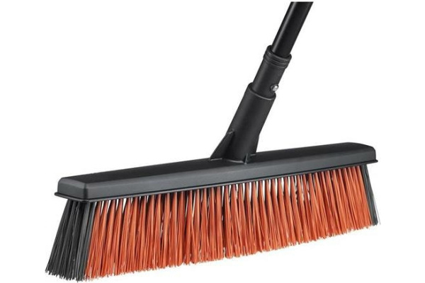 Метла Fiskars большая Solid  1025926 в Уфе 