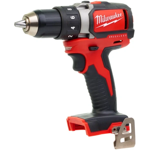 Аккумуляторная безударная дрель-шуруповерт, бесщеточная Milwaukee M18 BLDD-0
