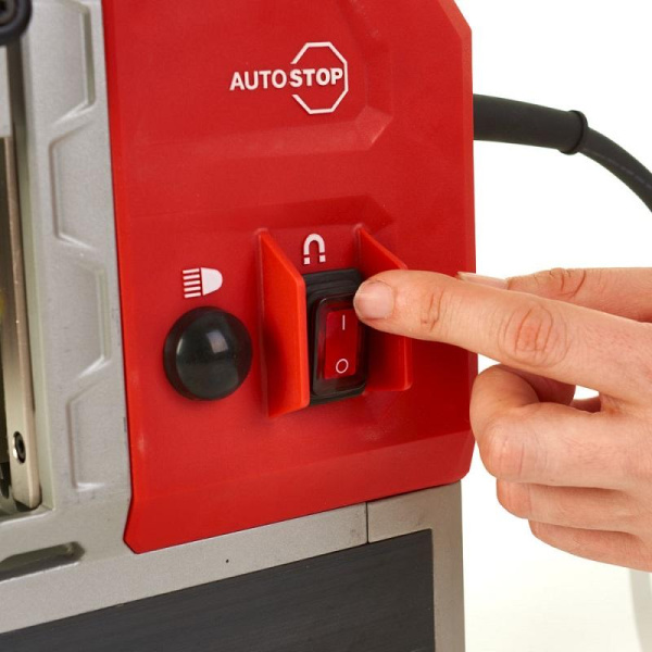 Дрель на магнитной станине Milwaukee MDE 41