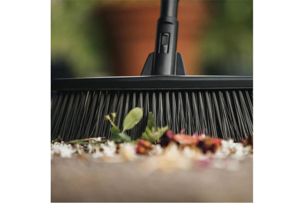 Метла Fiskars Solid средняя 1025921 в Уфе 