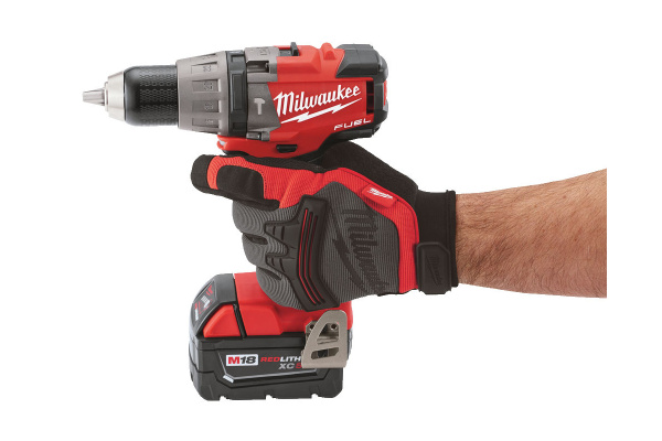 Перчатки Milwaukee с защитой от удара, размер 10/XL 4932471910